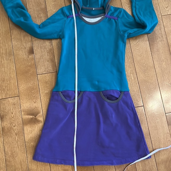 Peekaboo  Beans dress - Picture 10 of 12